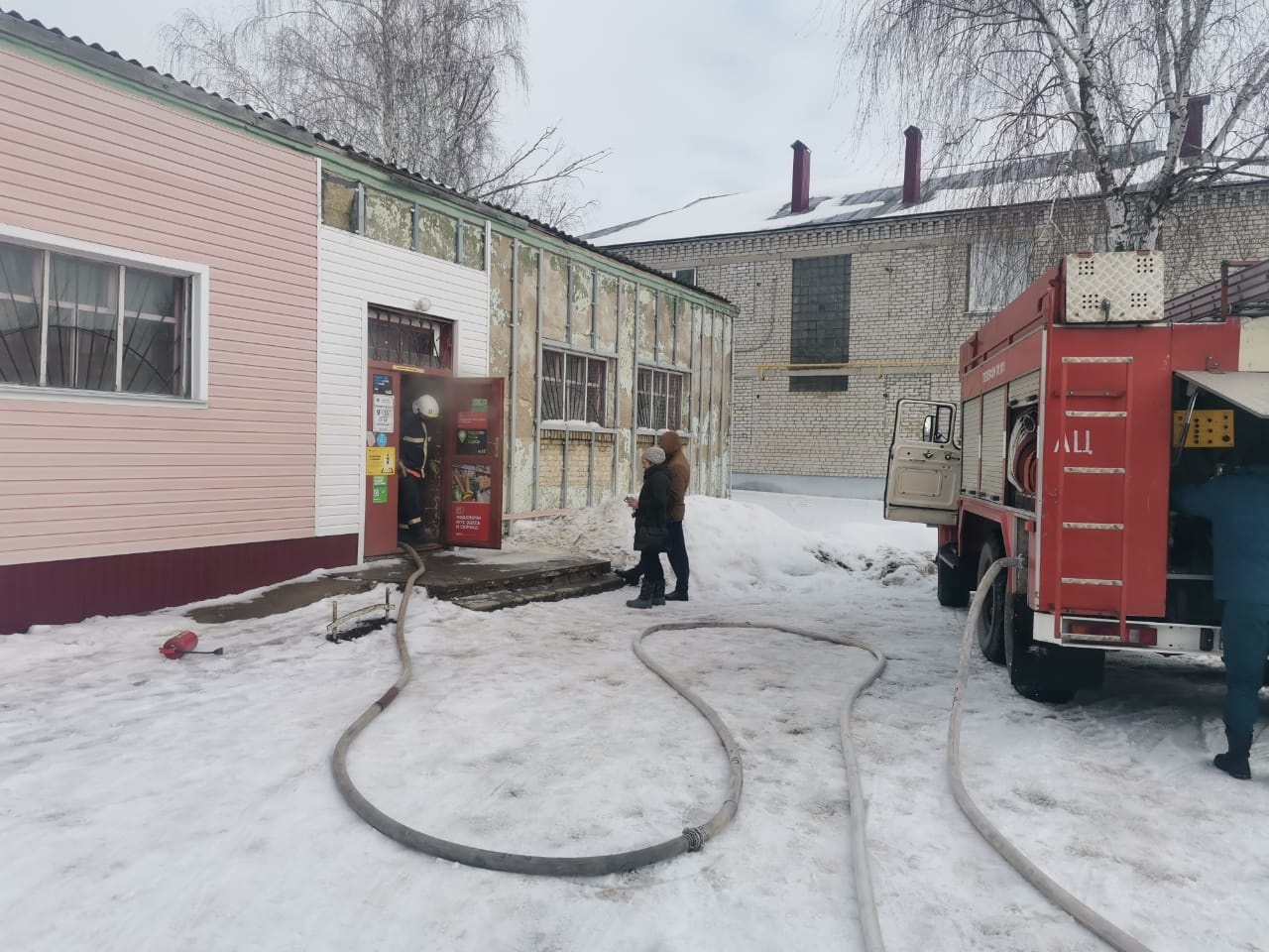 Липецк долгоруково. Здание пожарной части. Пожарная часть в деревне. 25 Пожарная часть. Филиал 3 противопожарная служба.