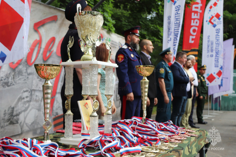 Одна на всех. Мы за ценой не постоим! Военно-спортивная игра "Победа" прошла в Липецкой области