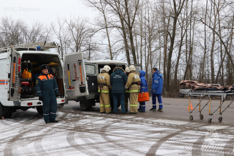 В Хлевенском муниципальном районе состоялась межведомственная тренировка по ликвидации последствий ДТП