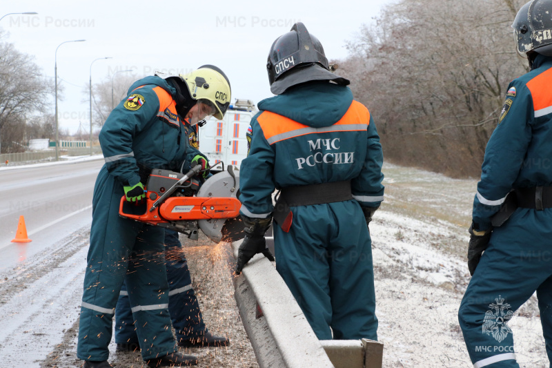 В Хлевенском муниципальном районе состоялась межведомственная тренировка по ликвидации последствий ДТП